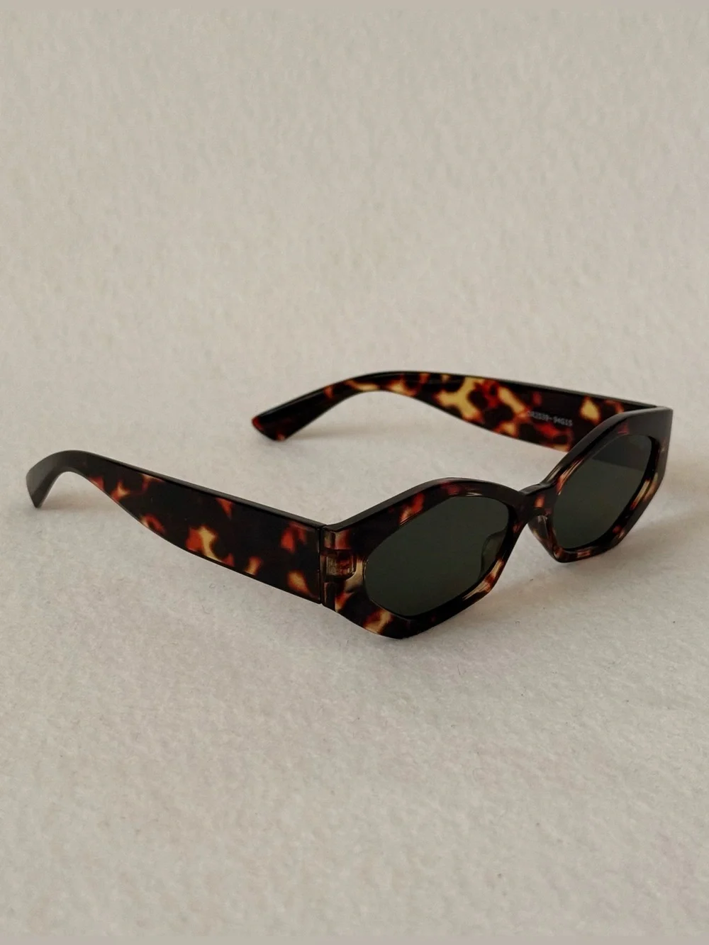 Urban Outfitters Aster Chunky Rectangle Sunglasses Tortoise One Size